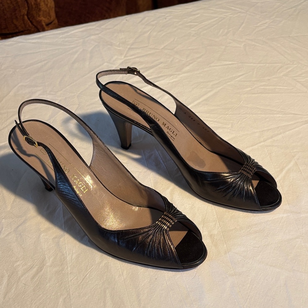 Bruno Magli Elegant Brown Slingback Heels